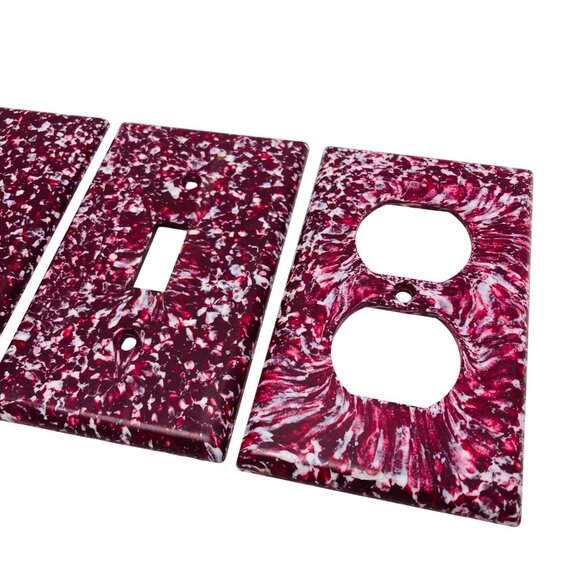 Vintage Marbled Burgundy & White Light Switch & Outlet Covers Set Of 3 Retro - Picture 2 of 3
